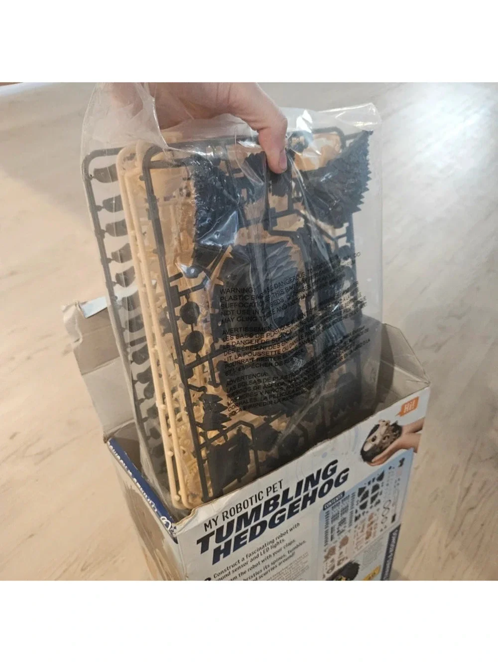 Thames & Kosmos My Robotic Pet Tumbling Hedgehog STEM Robot Kit 172 Pieces